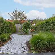 Cosy Home With City Garden