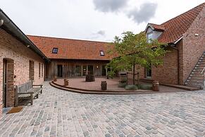 Charming Roger s Farm