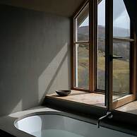 Inverenzie - Luxury Farmhouse With Mountain Views