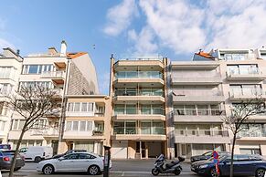 Apartment for 4 Near the Coast and Central Knokke