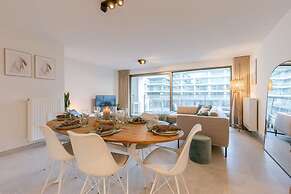 Bright Apartment in Sky Garden With Terrace