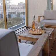 Bright Apartment in Sky Garden With Terrace