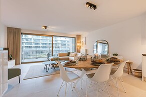 Bright Apartment in Sky Garden With Terrace