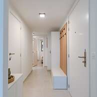 Bright Apartment in Sky Garden With Terrace