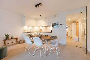 Bright Apartment in Sky Garden With Terrace