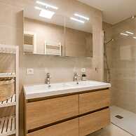 Bright Apartment in Sky Garden With Terrace