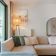 Bright Apartment in Sky Garden With Terrace