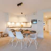 Bright Apartment in Sky Garden With Terrace