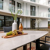 Cozy Ground-floor Apartment With Spacious Terrace