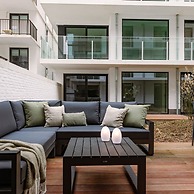 Cozy Ground-floor Apartment With Spacious Terrace