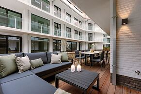 Cozy Ground-floor Apartment With Spacious Terrace