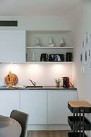 Spacious Top-flour Apartment With Private Parking