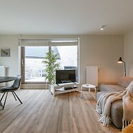 Spacious Top-flour Apartment With Private Parking