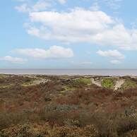 Luxe 5-bedroom Villa With Panoramic Views