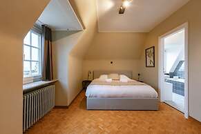 Luxe 5-bedroom Villa With Panoramic Views