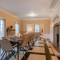 Luxe 5-bedroom Villa With Panoramic Views