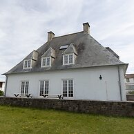 Luxe 5-bedroom Villa With Panoramic Views