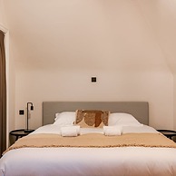 Luxe 5-bedroom Villa With Panoramic Views