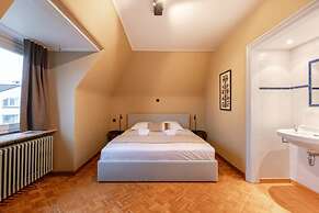 Luxe 5-bedroom Villa With Panoramic Views