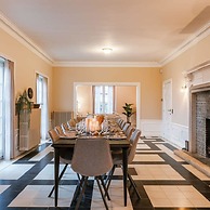 Luxe 5-bedroom Villa With Panoramic Views