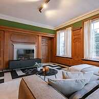 Luxe 5-bedroom Villa With Panoramic Views