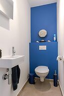 Beautiful Apartment With Pool Terrace and Parking