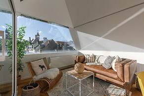 Bright Apartment Overlooking the 3 Towers of Ghent