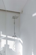 Bright Apartment Overlooking the 3 Towers of Ghent