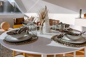 Bright Apartment Overlooking the 3 Towers of Ghent