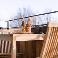 Bright Apartment Overlooking the 3 Towers of Ghent