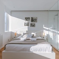 Bright Apartment Overlooking the 3 Towers of Ghent