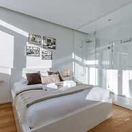 Bright Apartment Overlooking the 3 Towers of Ghent