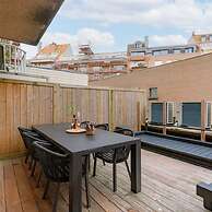Trendy Apartment on top Location in Knokke for 7