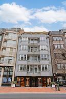Trendy Apartment on top Location in Knokke for 7