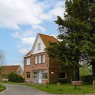 Holiday Home Along the Canal With Great Views