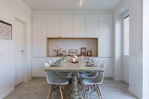 Modern House Julie With Spacious Garden and Garage