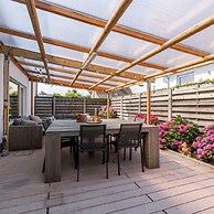 Spacious House With Garden and Parking