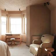 Gairnshiel Lodge - Unique Exclusive Lodge Next to the Castle