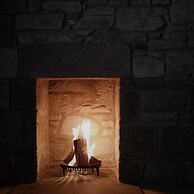 Gairnshiel Lodge - Unique Exclusive Lodge Next to the Castle