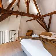 City-view Loft With Wooden Beams and Mezzanine