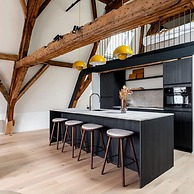 City-view Loft With Wooden Beams and Mezzanine