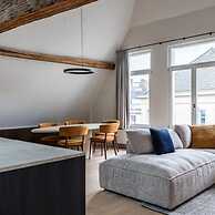 City-view Loft With Wooden Beams and Mezzanine