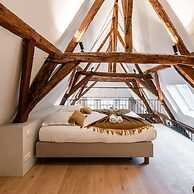 City-view Loft With Wooden Beams and Mezzanine
