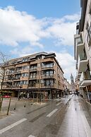 Pleasant 2 Bedroom Apartment With Private Parking