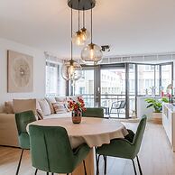 Pleasant 2 Bedroom Apartment With Private Parking