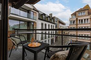 Pleasant 2 Bedroom Apartment With Private Parking