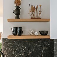 Pleasant 2 Bedroom Apartment With Private Parking