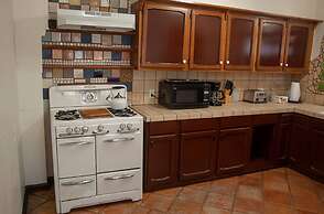 Hidden Weekend Getaway In Noho