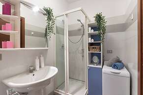 Studio con terrazzo vicino l'università