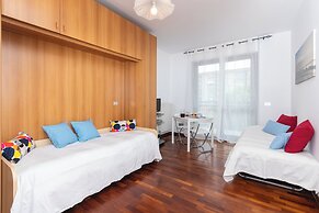 Studio con terrazzo vicino l'università